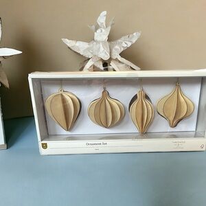 New Threshold Elegant Wood Ornament Set